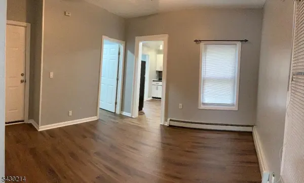 1041 Magnolia Ave, Elizabeth City, NJ 07201
