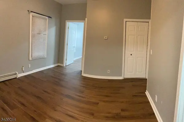 1041 Magnolia Ave, Elizabeth City, NJ 07201