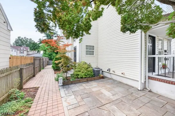 262 Prospect Ave, Dunellen Boro, NJ 08812