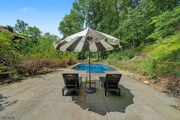 32 Cherryville Hollow Rd, Raritan Twp., NJ 08822