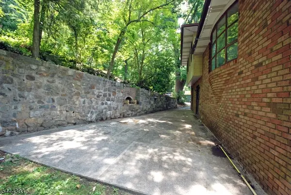 36 Mountain Lake Rd, White Twp., NJ 07823