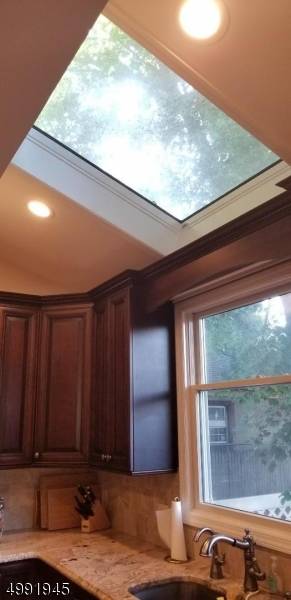16 Offord St, Passaic City, NJ 07055