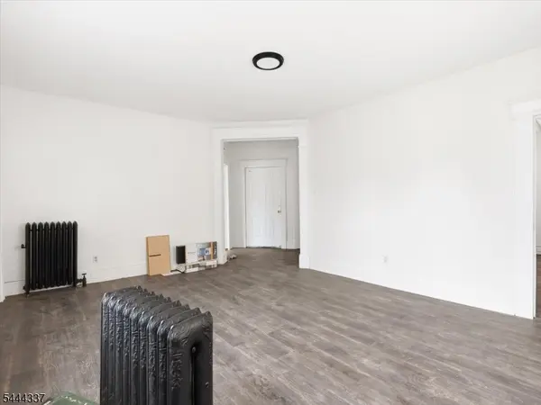 50 Arsdale Ter, East Orange City, NJ 07018