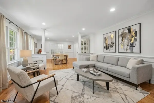 24 Rippling Brook Dr, Millburn Twp., NJ 07078