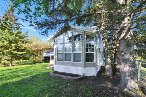 12040 Township Road 422 #15, Parkland Beach, AB T0C 2J0