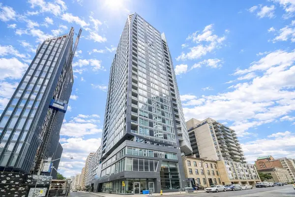 68 Shuter ST #1009, Toronto C08, ON M5B 1B4
