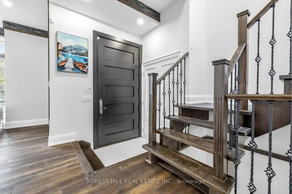 28 Camwood CRES, Toronto C13, ON M3A 3L2