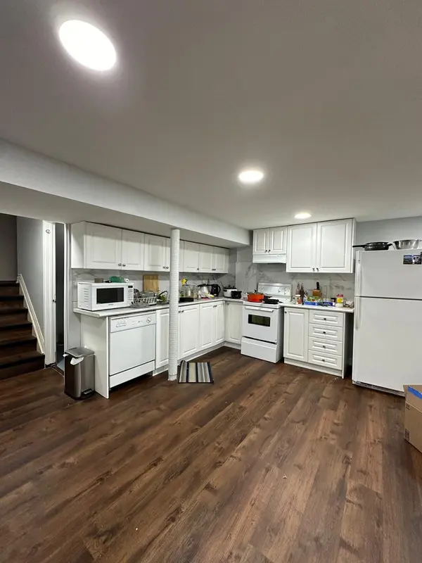 45 Baroness CRES #BSMT, Toronto C15, ON M2J 3K4