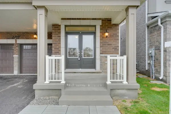 602 Newlove ST, Innisfil, ON L9S 0S2