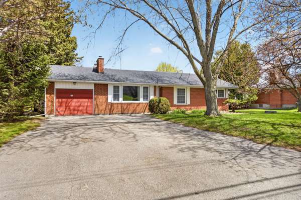 3836 County Rd 88 RD,  Bradford West Gwillimbury,  ON L3Z 3K7