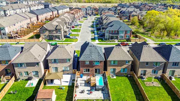 377 Busato DR, Whitchurch-stouffville, ON L4A 4V1