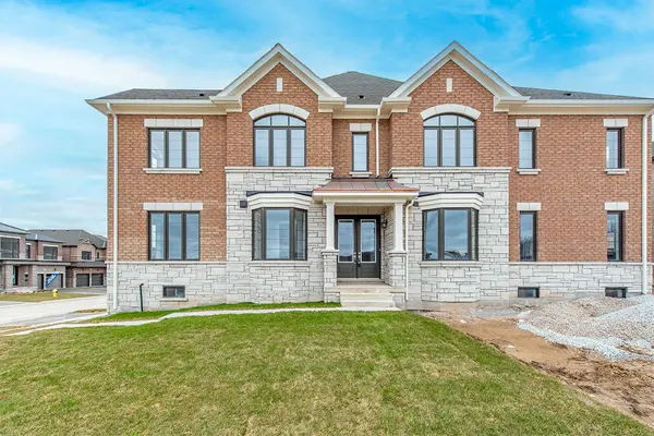 49 Periwinkle RD, Springwater, ON L9X 2C9
