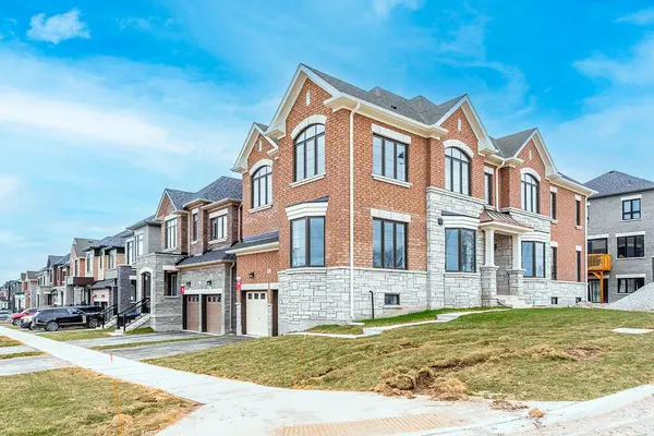 49 Periwinkle RD, Springwater, ON L9X 2C9