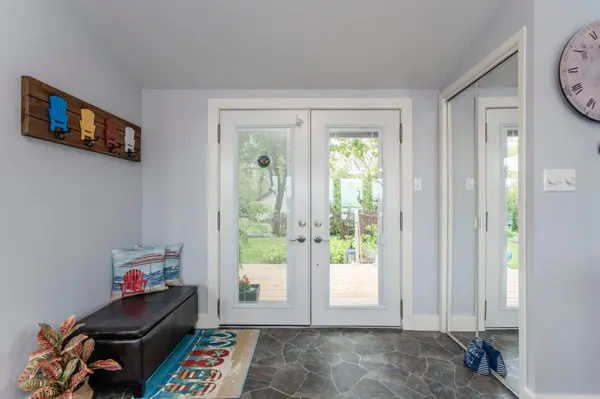 24 Wilcox RD, Tay, ON L0K 2C0