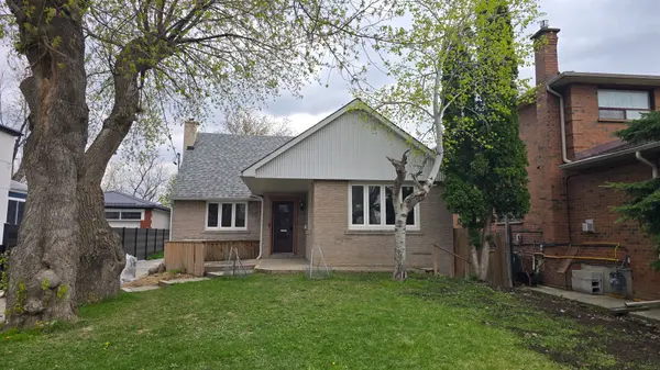 279 Cornelius Pkwy #Main, Toronto W05, ON M3K 1T6