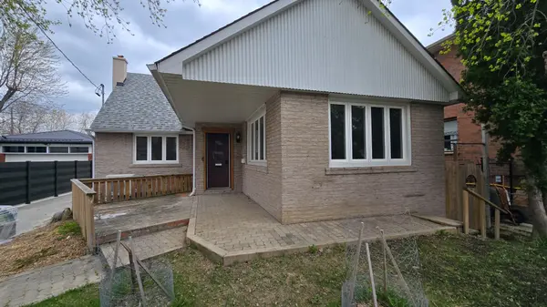 279 Cornelius Pkwy #Main, Toronto W05, ON M3K 1T6