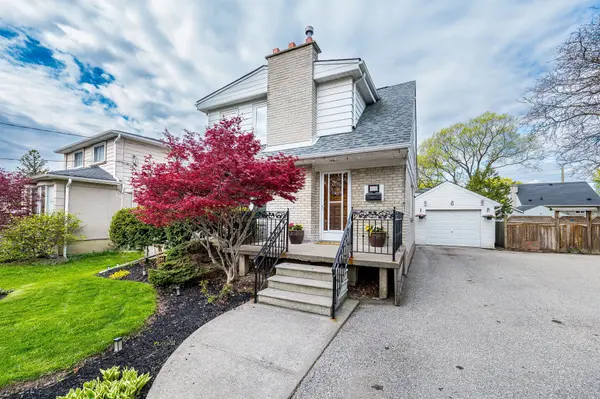 6 Esmond CRES, Toronto W10, ON M9W 3P8