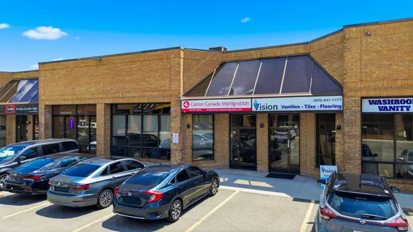 775 Pacific RD #31, Oakville, ON L6L 6M4