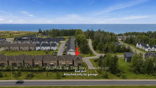126 Delphi LN, Blue Mountains, ON N0H 1J0