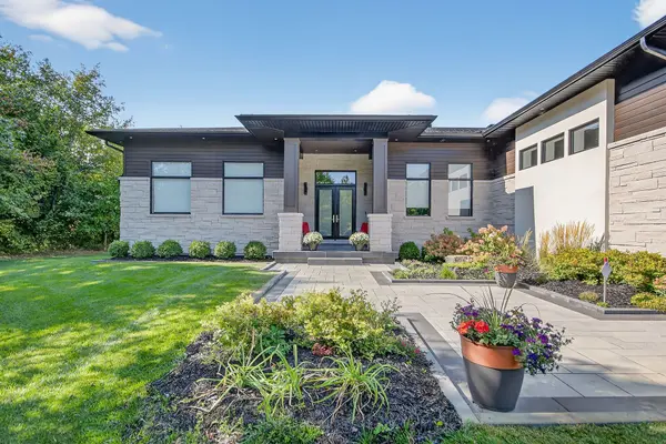 120 Derbeyshire ST, Kanata, ON K2W 0E7
