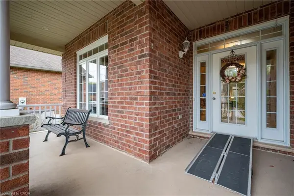 58 Templeton DR, Kitchener, ON N2A 4G1