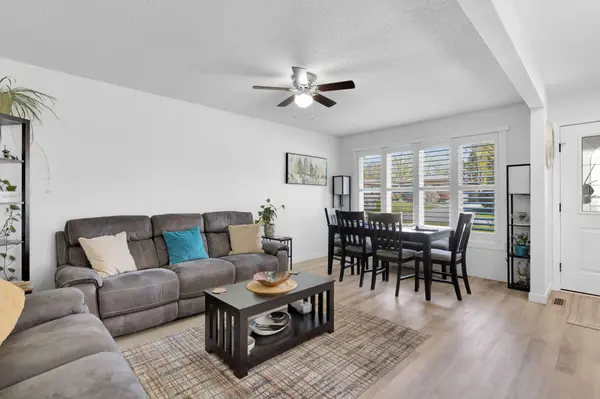 277 Station ST, North Middlesex, ON N0M 2K0
