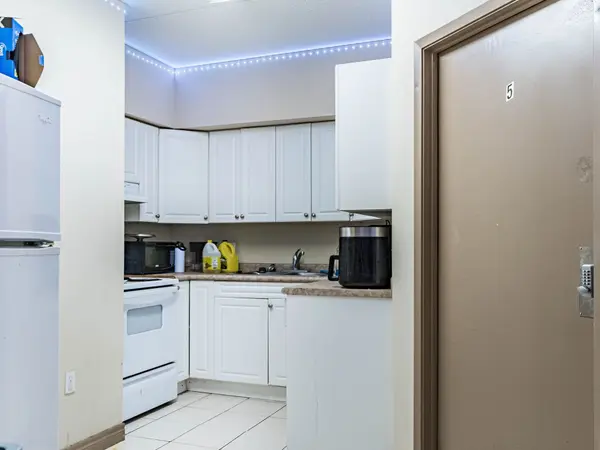 251 Lester ST #203, Waterloo, ON N2L 3W6