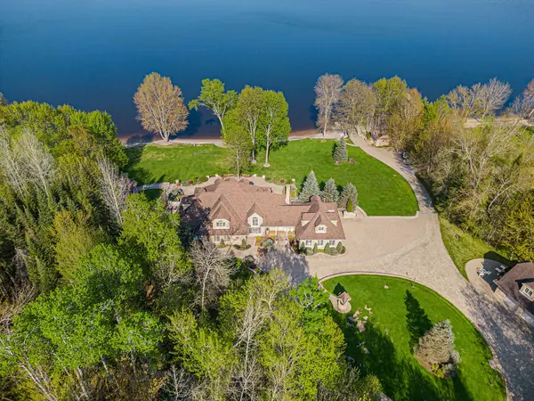 445 BALMER BAY RD, Laurentian Hills, ON K0J 1P0