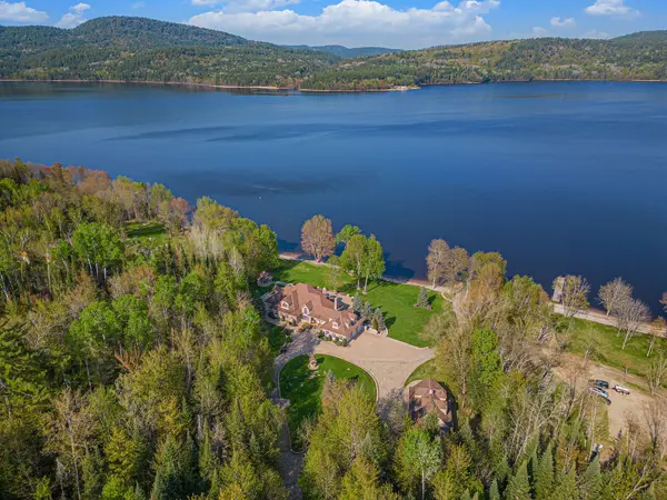 445 BALMER BAY RD, Laurentian Hills, ON K0J 1P0