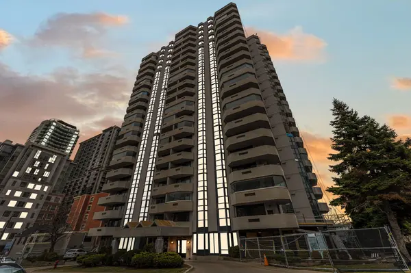 67 Caroline ST S #102, Hamilton, ON L8P 3K6
