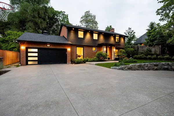 111 Judith CRES, Hamilton, ON L9G 1L3