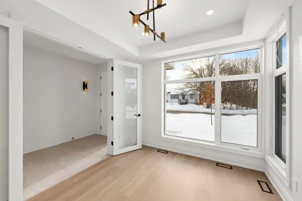 93 LOTTA AVE, Meadowlands - Crestview And Area, ON K2G 2B8
