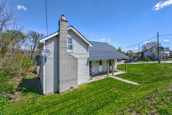 573 Queen ST E, St. Marys, ON N4X 1B1