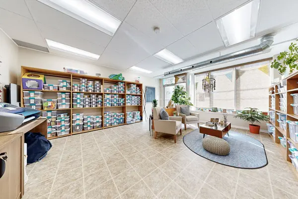 28-30 King ST W, Haldimand, ON N0A 1H0
