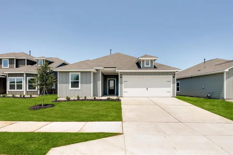 9672 Stranton Drive, Fort Worth, TX 76140