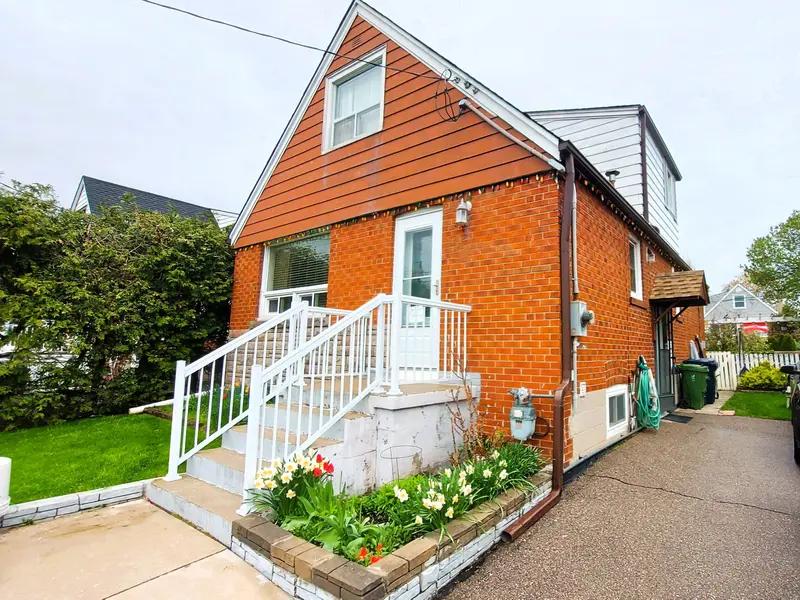 95 Ionview RD, Toronto E04, ON M1K 2Z8