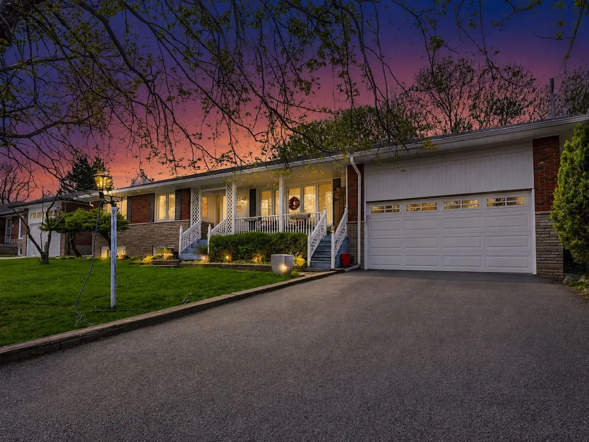22 Longbridge RD, Vaughan, ON L4J 1L5
