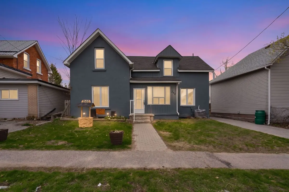 246 Mary ST, Orillia, ON L3V 3E6