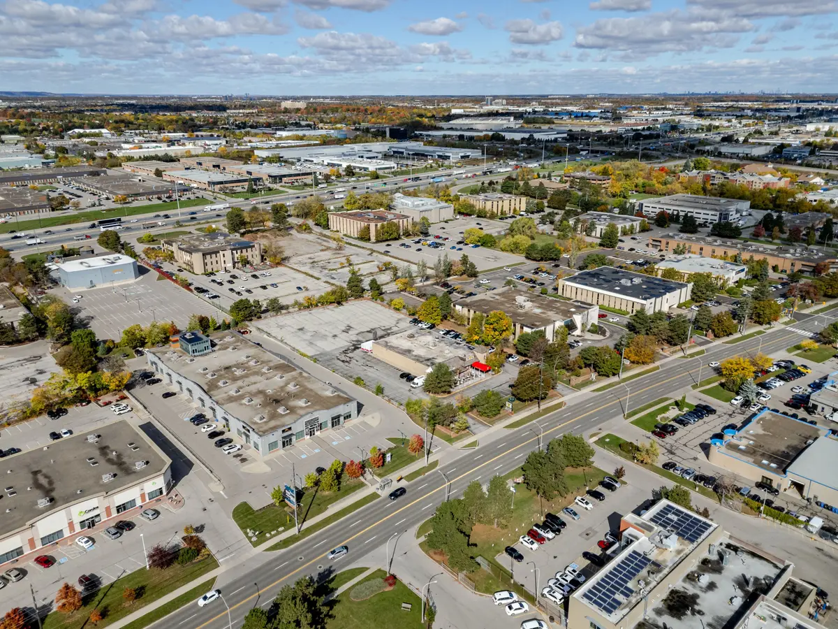 3345 Harvester RD, Burlington, ON L7N 3N2