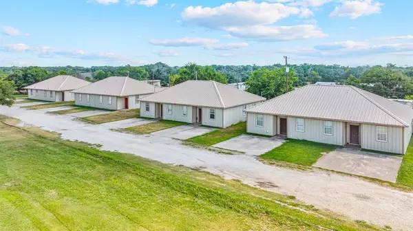 255 Baughman Hill Road, Azle, TX 76020