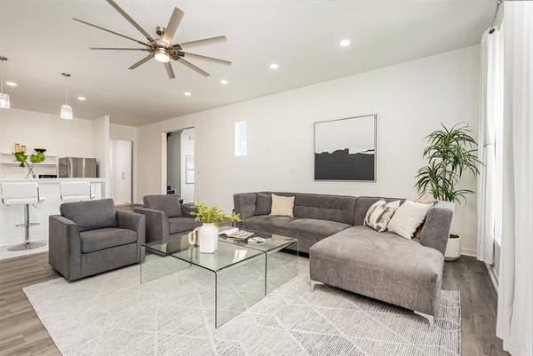 718 Chaparral Trail, Cedar Hill, TX 75104