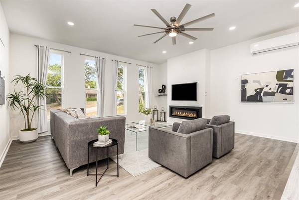 718 Chaparral Trail, Cedar Hill, TX 75104