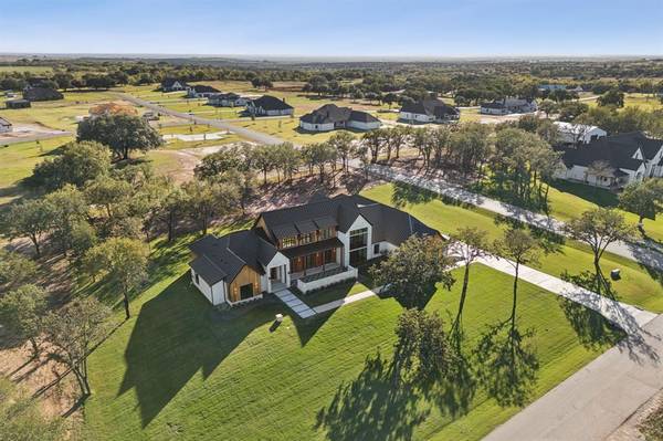 200 Dan Russell Bend, Weatherford, TX 76087