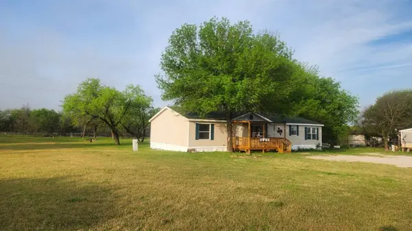 7241 S I-45 Road, Alma, TX 75119