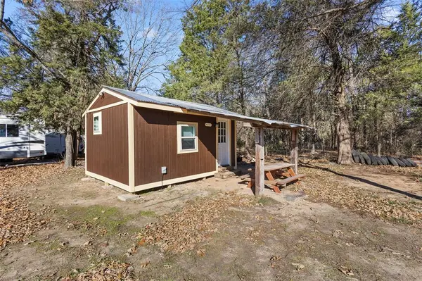 500 James Butler Bonham Drive,  Honey Grove,  TX 75446