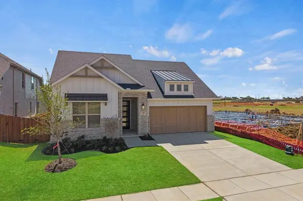 1792 Monarch Way, Oak Point, TX 75068