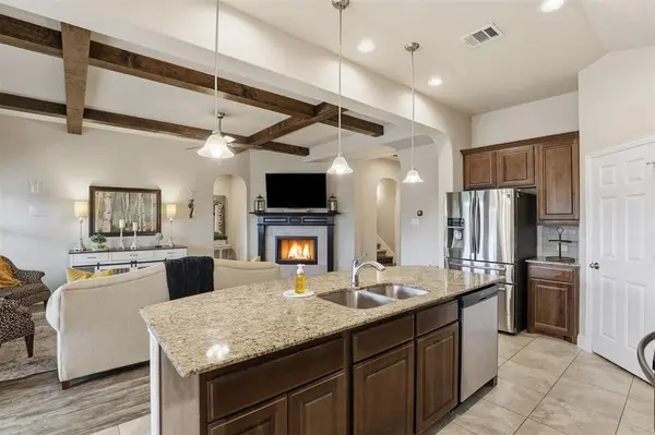 3017 Ridgemont Court, Weatherford, TX 76086