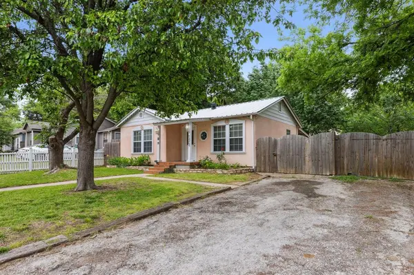 1424 Knight Street, Denton, TX 76205