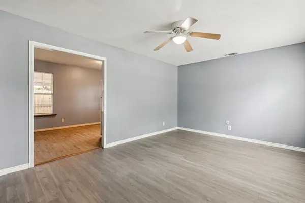 1424 Knight Street, Denton, TX 76205