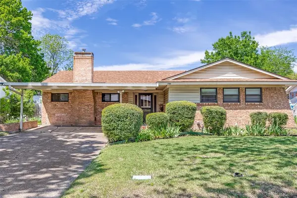 706 Gaylewood Drive,  Richardson,  TX 75080